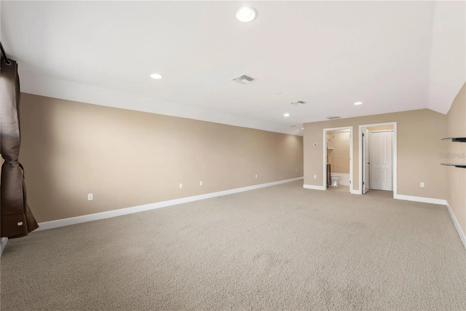 20329 Hertiage Point Tampa FL 33647