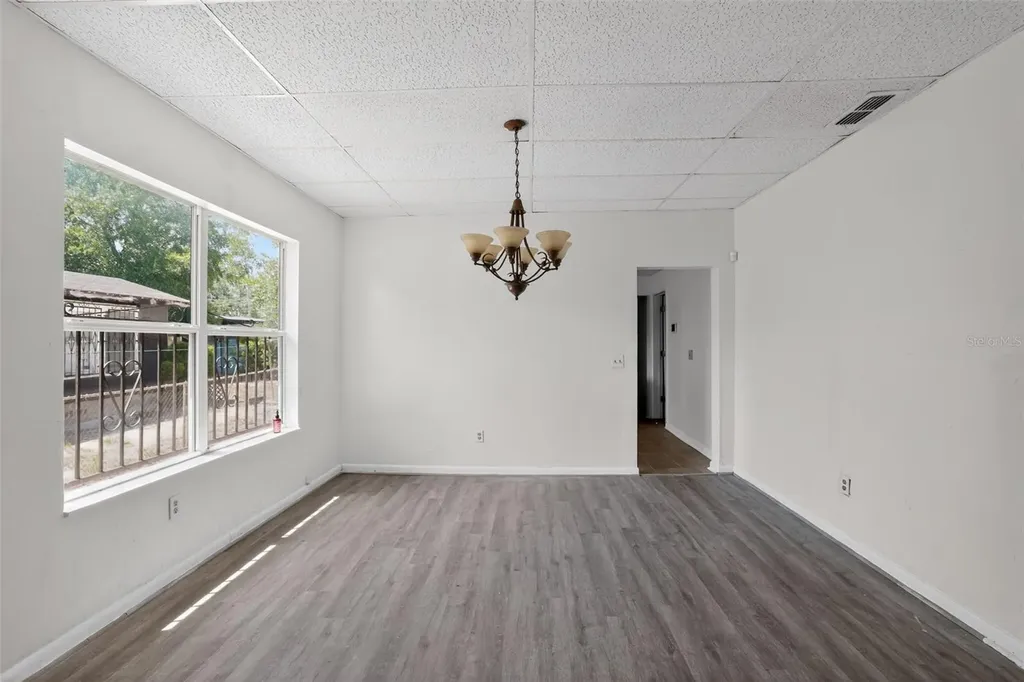 1903 W Saint Joseph Street Tampa FL 33607