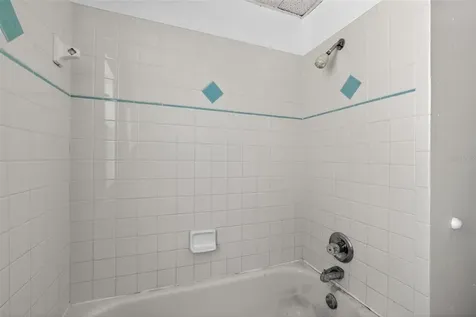 1903 W Saint Joseph Street Tampa FL 33607