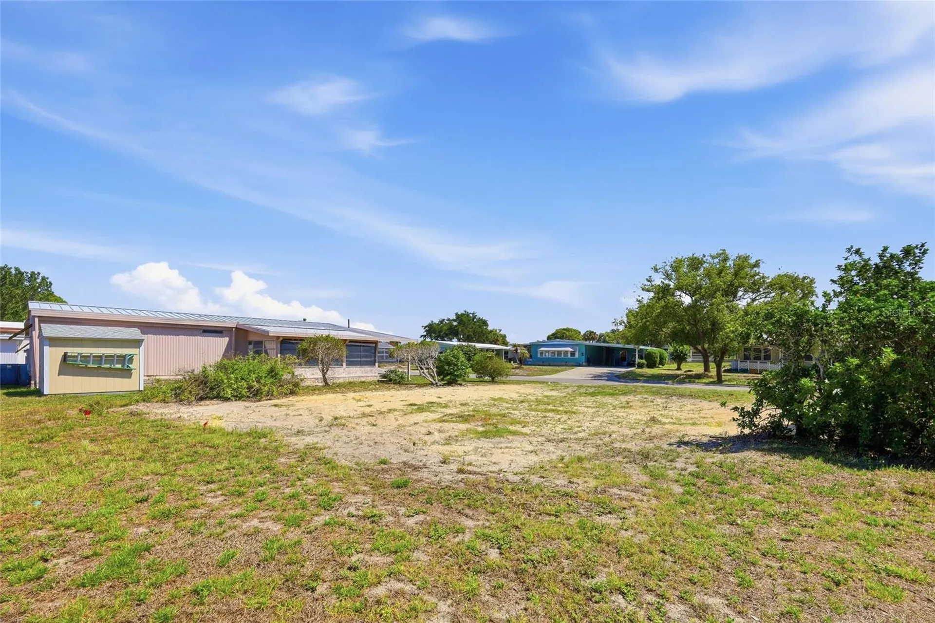 1223 Nassau Circle Tavares FL 32778