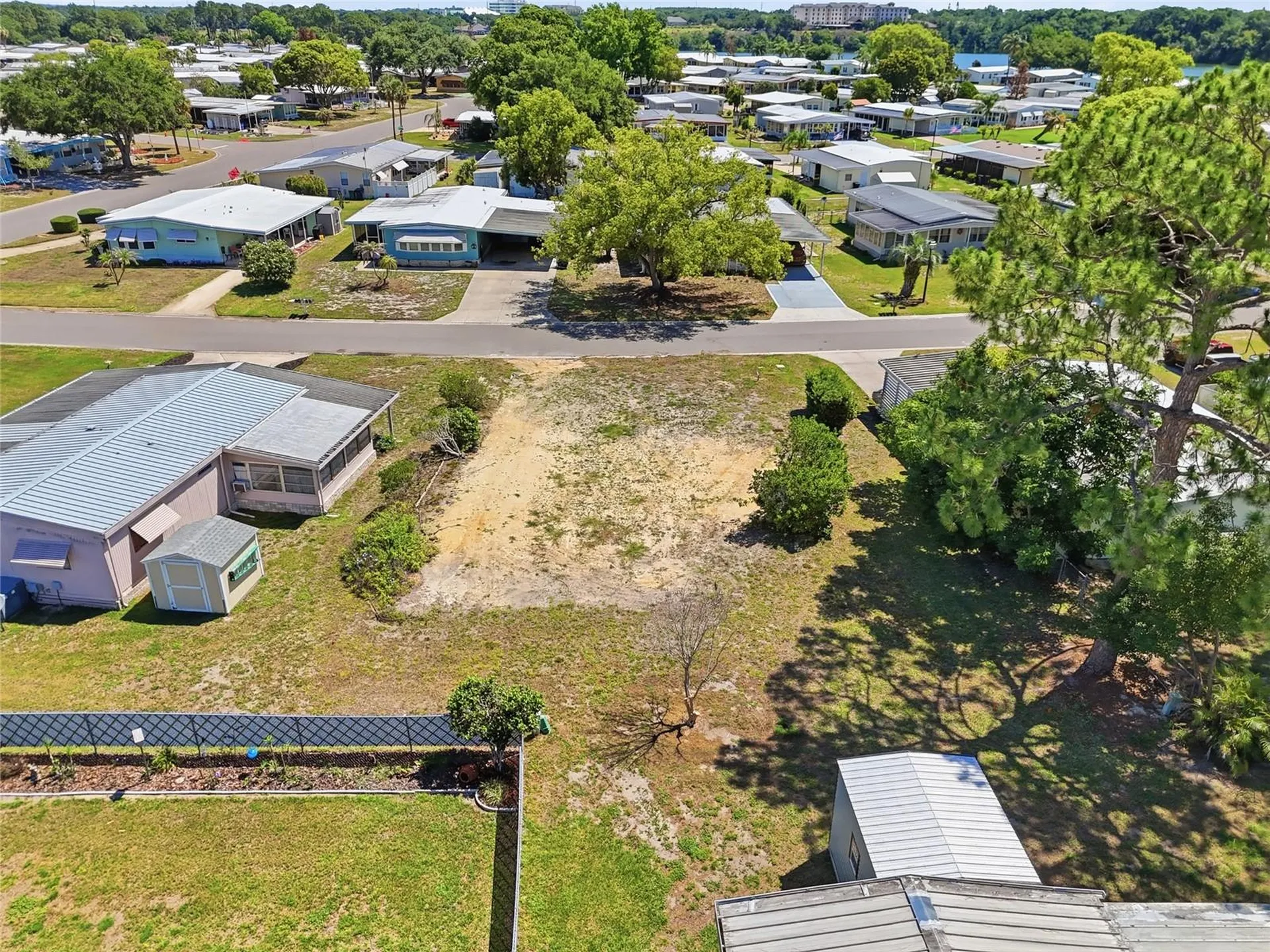 1223 Nassau Circle Tavares FL 32778
