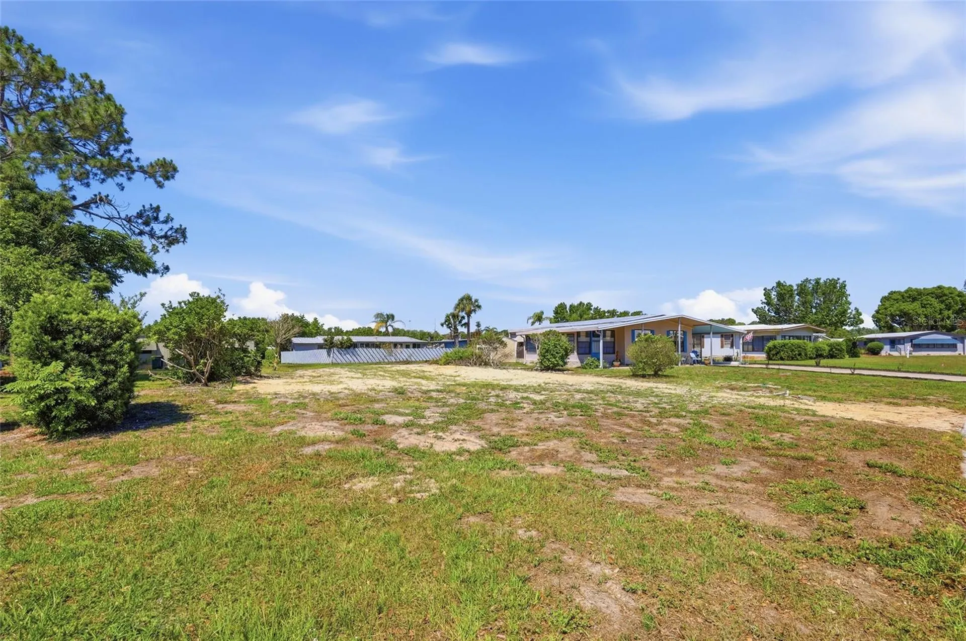 1223 Nassau Circle Tavares FL 32778