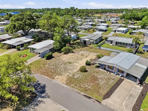 1223 Nassau Circle Tavares FL 32778