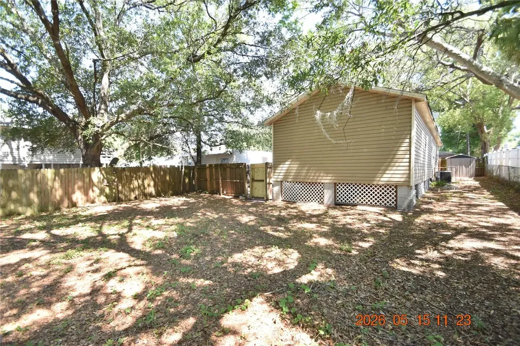 1501 E Palifox Street Tampa FL 33610