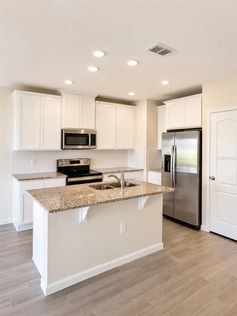 2866 Narcoossee Commons Way St Cloud FL 34771