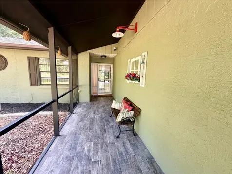 10849 Lakeview Drive New Port Richey FL 34654