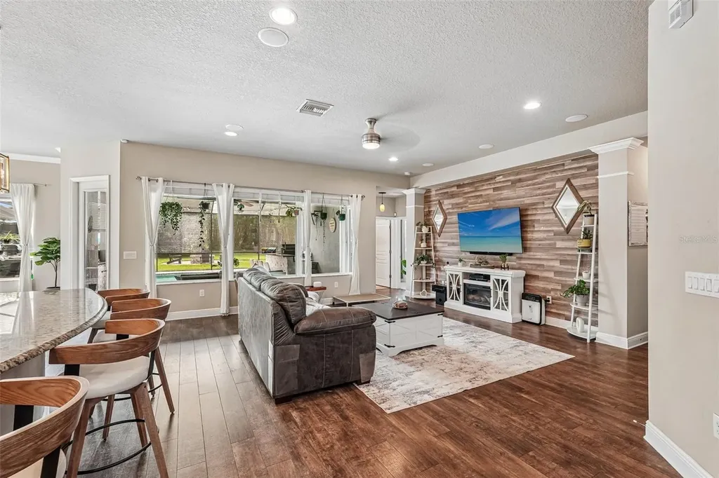 6617 Park Strand Drive Apollo Beach FL 33572
