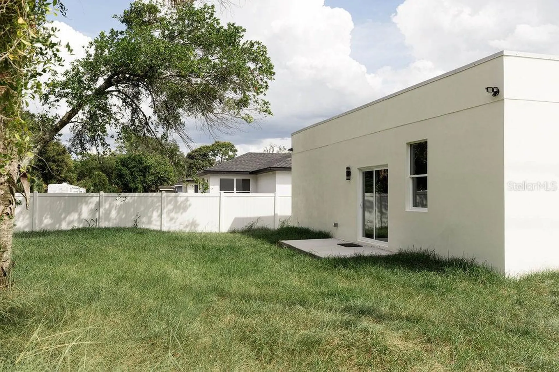 67 W 10th Street Apopka FL 32703