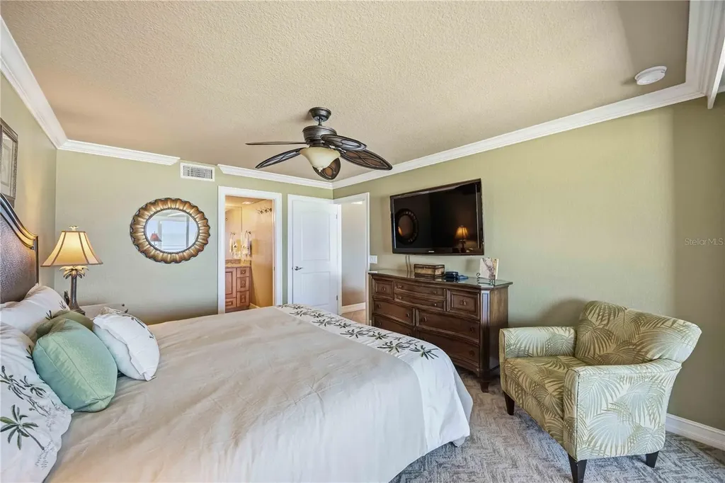 6140 Midnight Pass Road Sarasota FL 34242