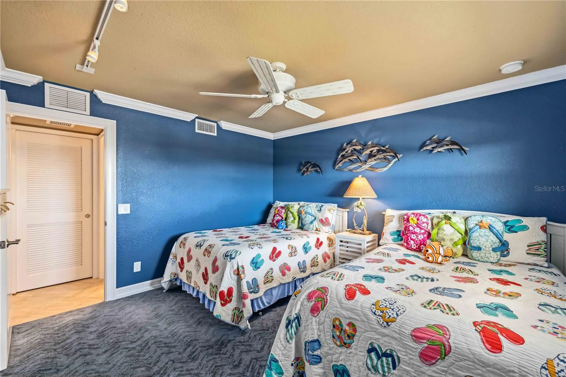 6140 Midnight Pass Road Sarasota FL 34242