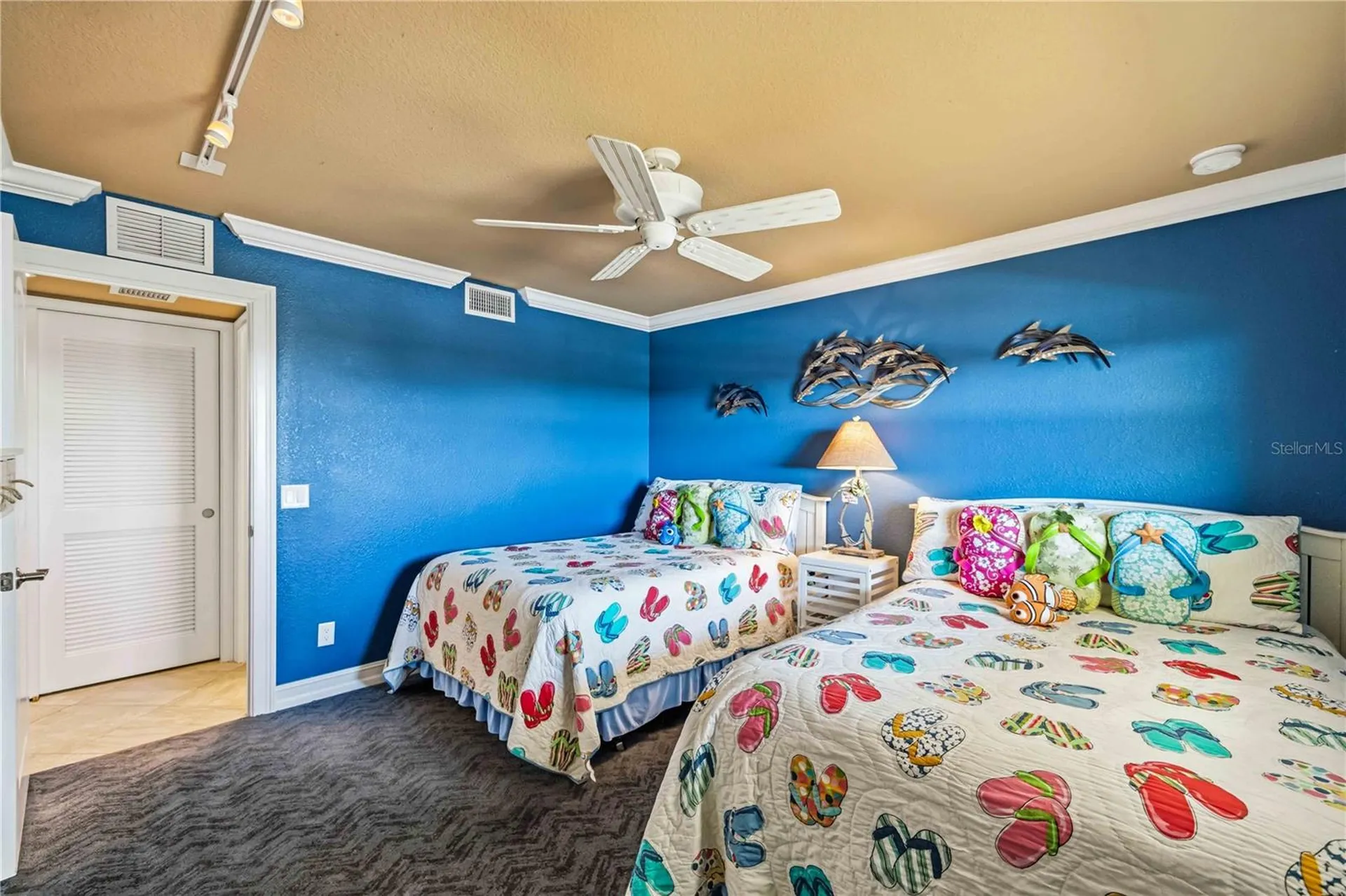 6140 Midnight Pass Road Sarasota FL 34242