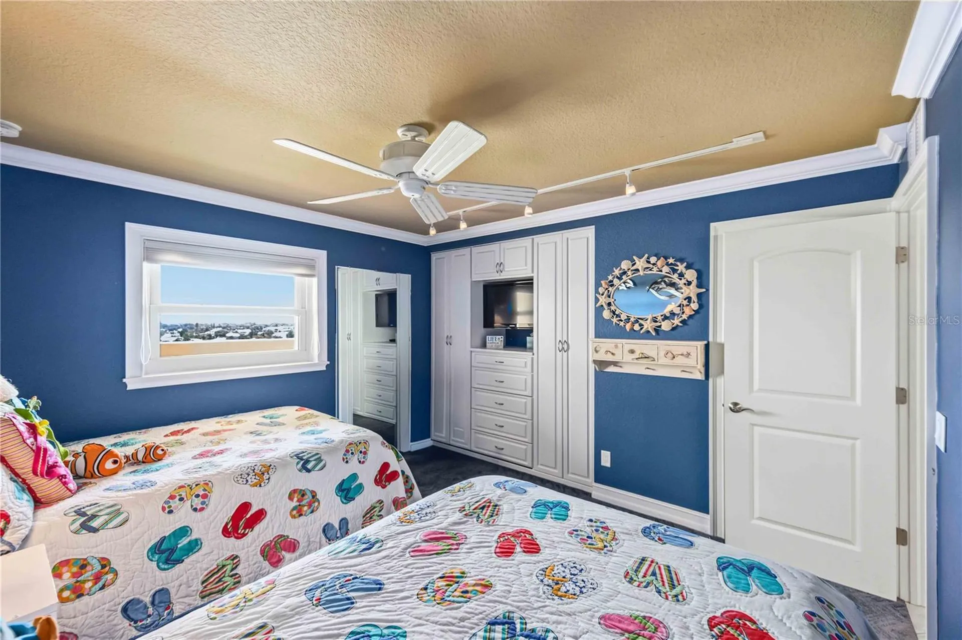 6140 Midnight Pass Road Sarasota FL 34242