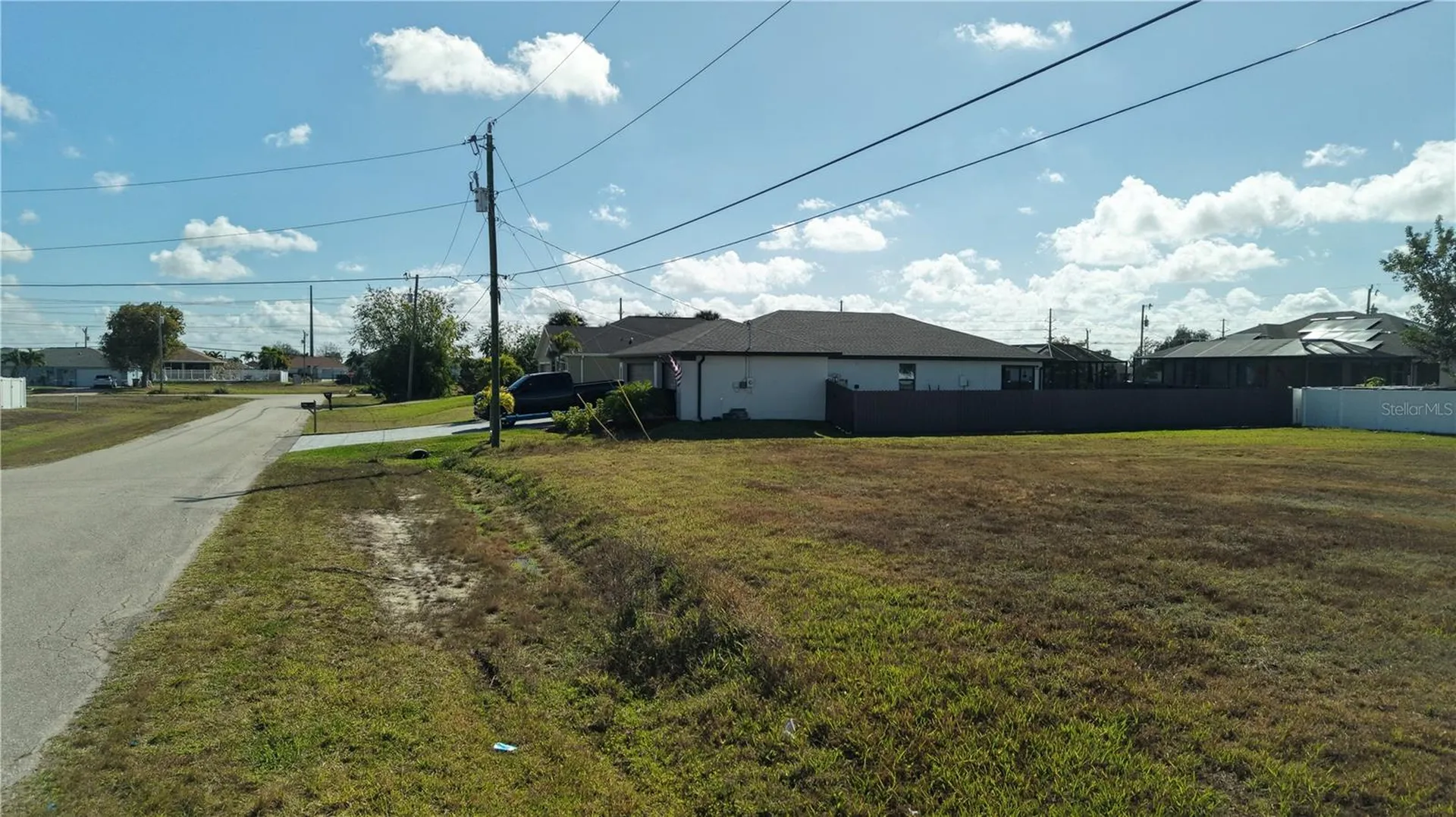 2502 NW 1st Street Cape Coral FL 33993