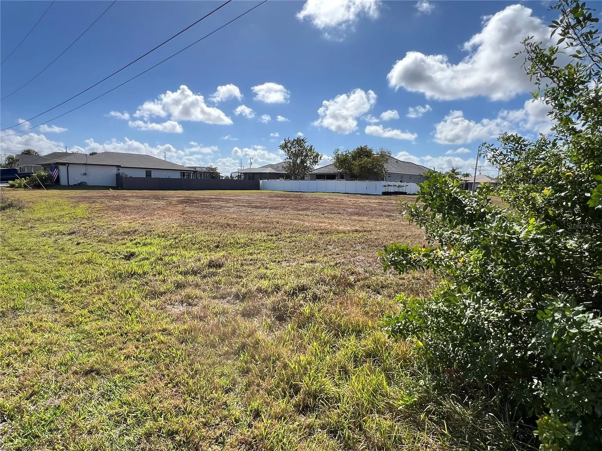 2502 NW 1st Street Cape Coral FL 33993