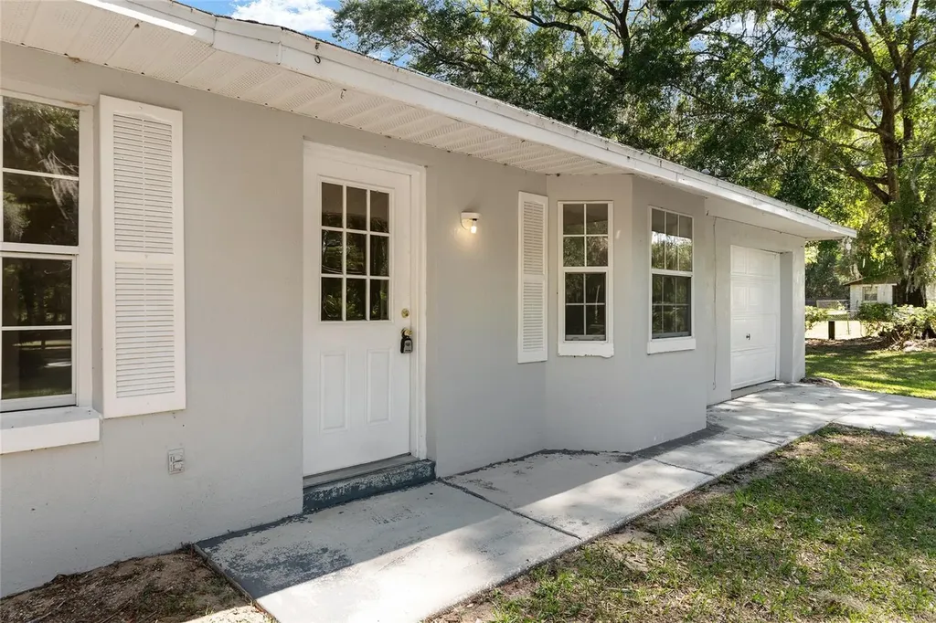 4329 NW 155th Street Reddick FL 32686