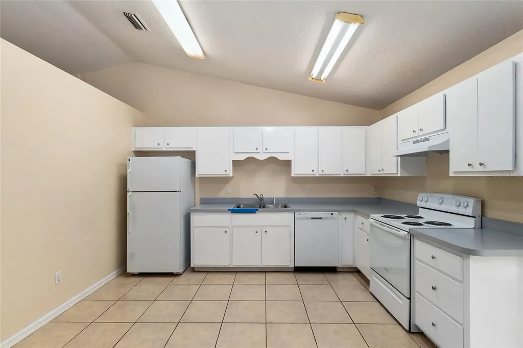 4329 NW 155th Street Reddick FL 32686