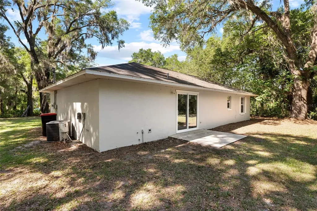 4329 NW 155th Street Reddick FL 32686