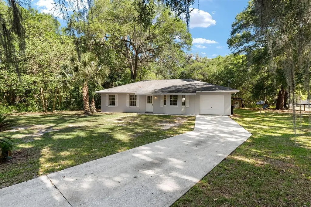 4329 NW 155th Street Reddick FL 32686
