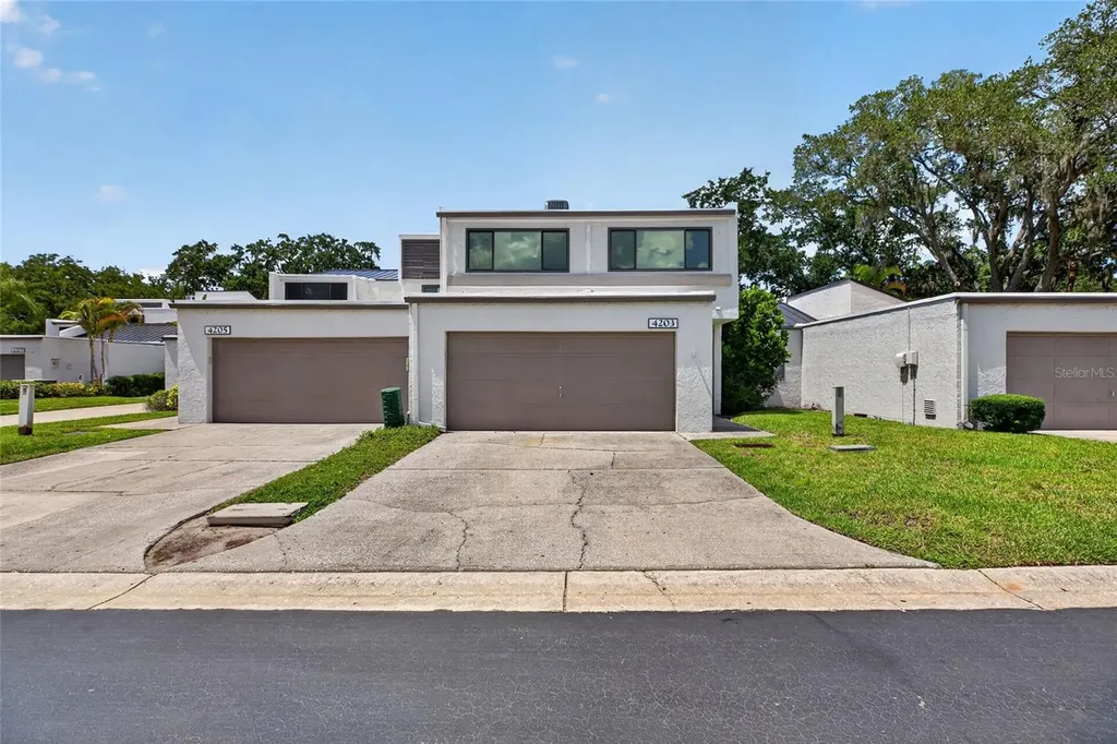 4203 Fairway Run Tampa FL 33618