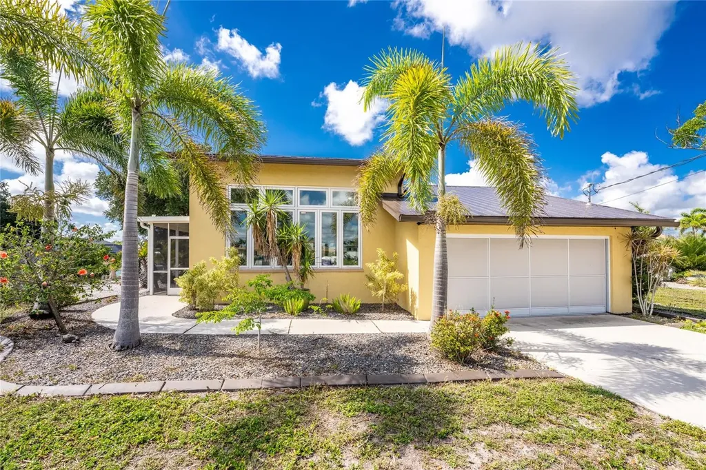 2532 Dixon Terrace Port Charlotte FL 33981