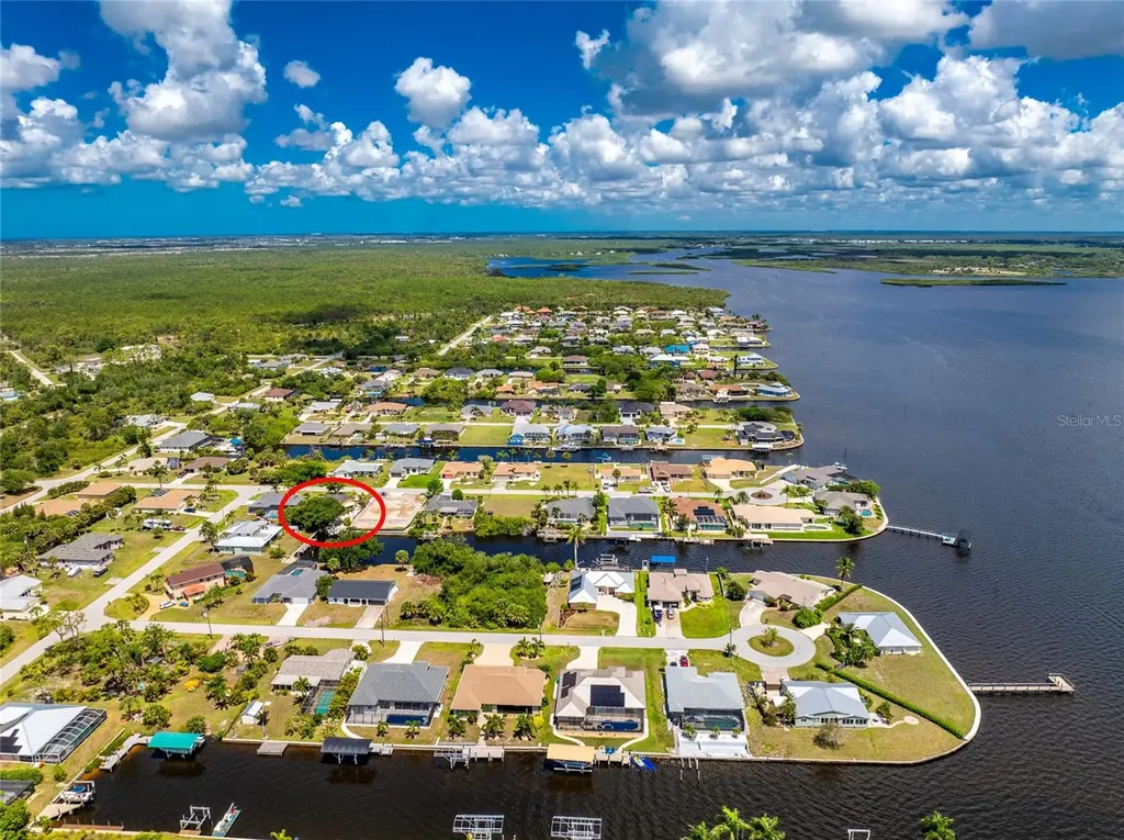 2532 Dixon Terrace Port Charlotte FL 33981