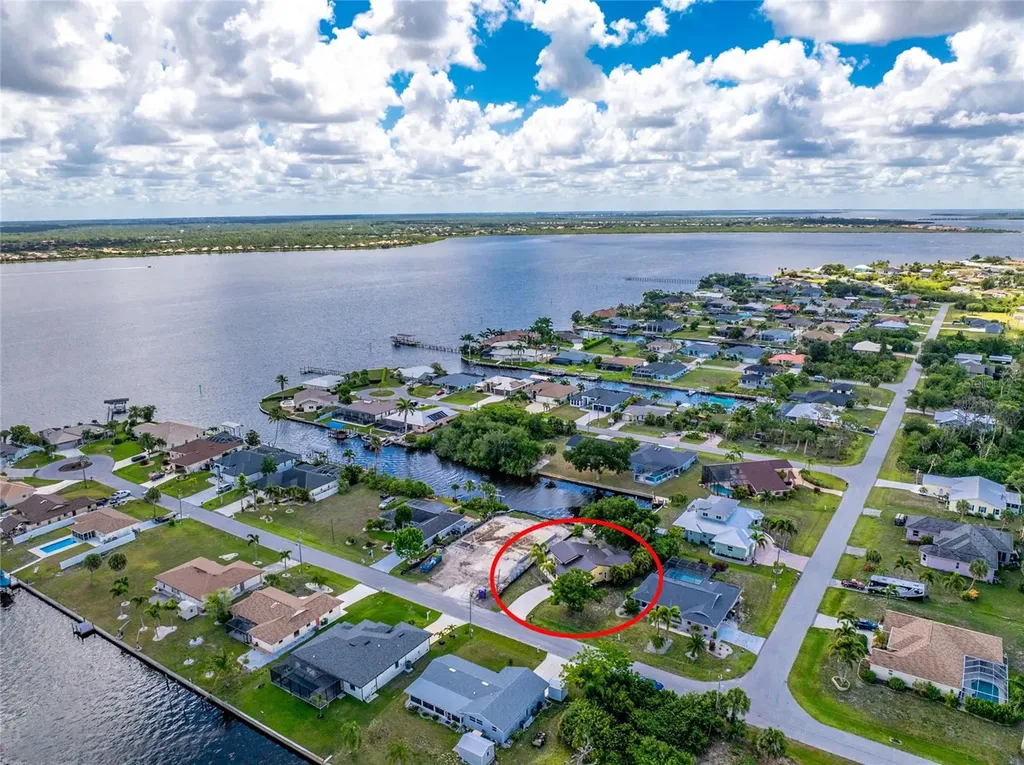 2532 Dixon Terrace Port Charlotte FL 33981