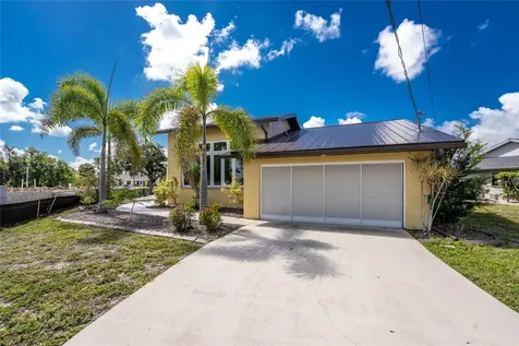2532 Dixon Terrace Port Charlotte FL 33981