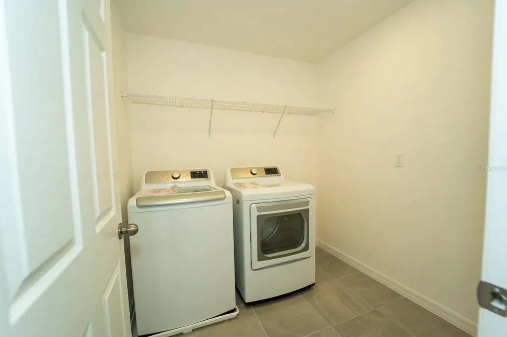 1673 Swan Swim Drive Davenport FL 33837