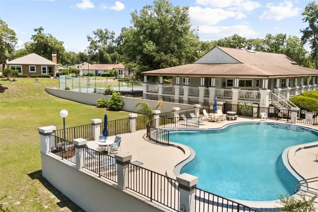 1112 Old Mill Run Deland FL 32720
