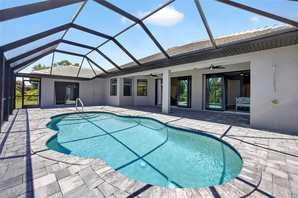 16 Tournament Road Rotonda West FL 33947