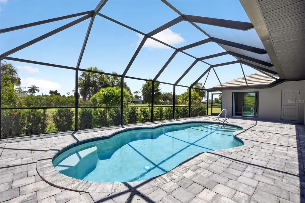 16 Tournament Road Rotonda West FL 33947