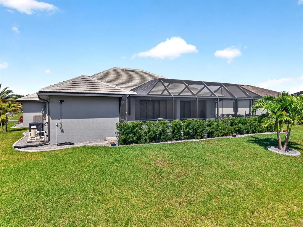 16 Tournament Road Rotonda West FL 33947