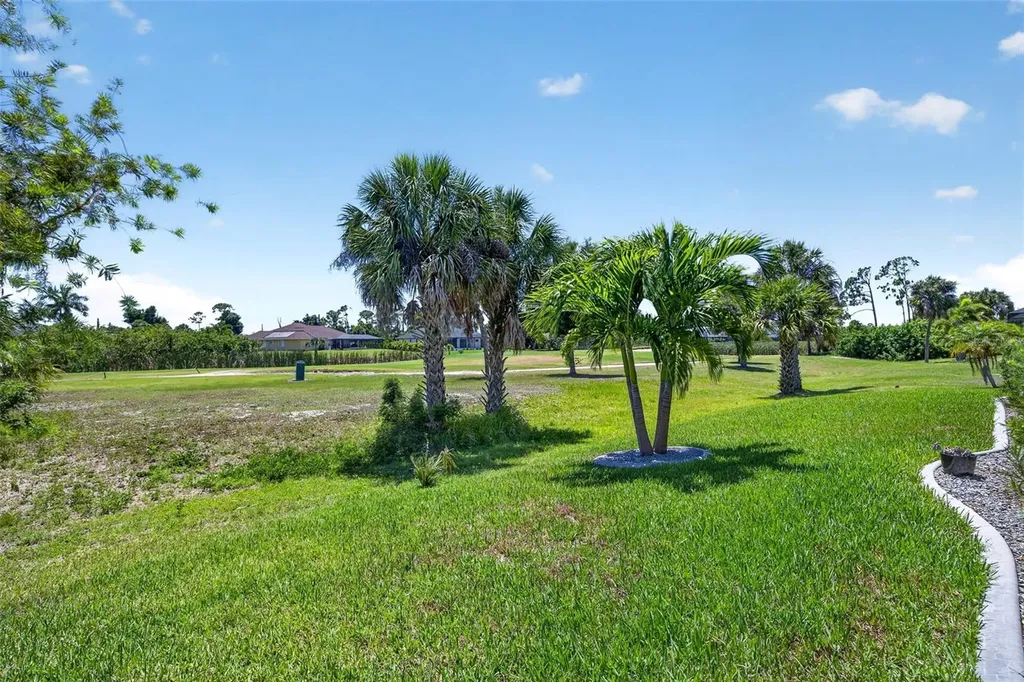 16 Tournament Road Rotonda West FL 33947