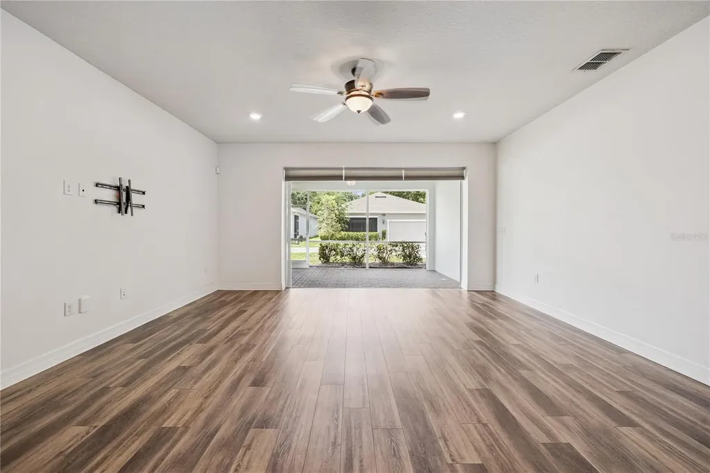 1507 Wild Sweetgrass Way Oakland FL 34787