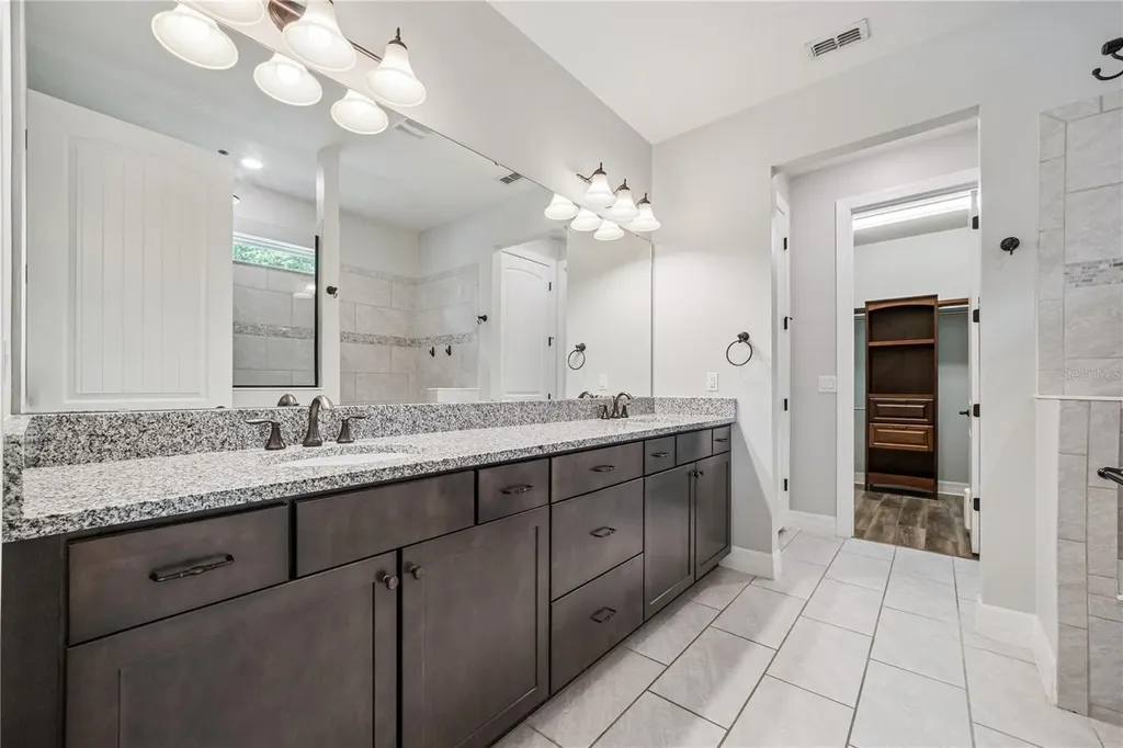 1507 Wild Sweetgrass Way Oakland FL 34787