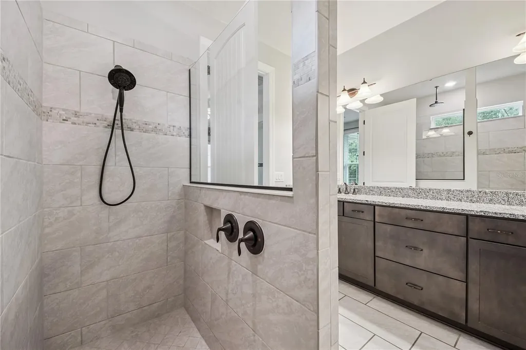 1507 Wild Sweetgrass Way Oakland FL 34787