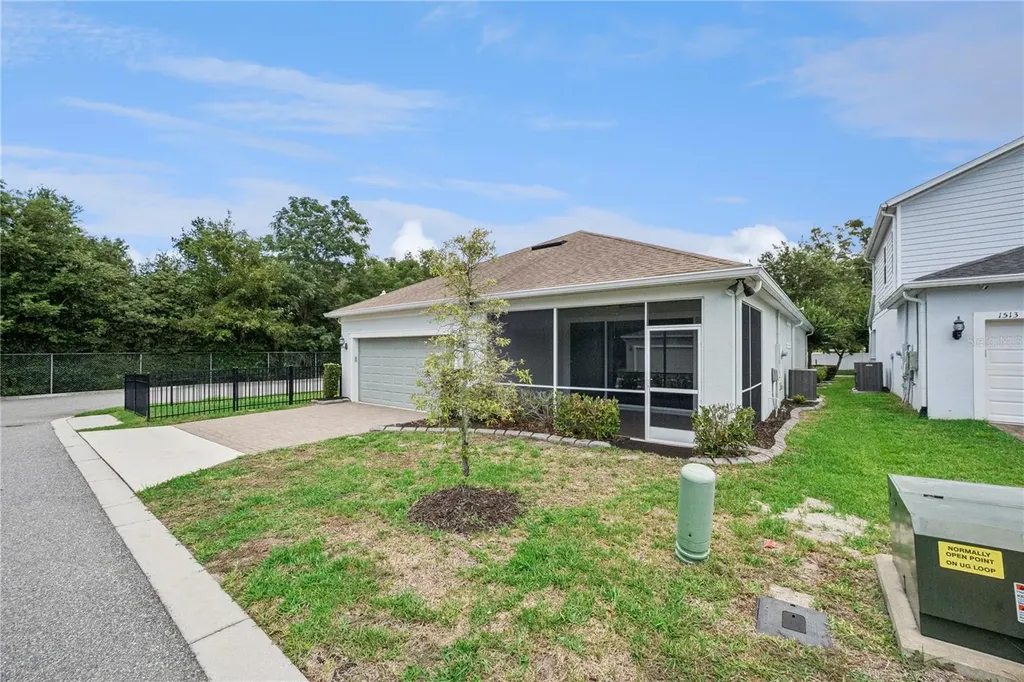 1507 Wild Sweetgrass Way Oakland FL 34787