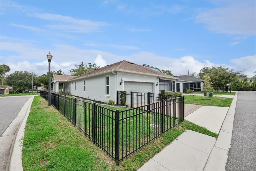 1507 Wild Sweetgrass Way Oakland FL 34787