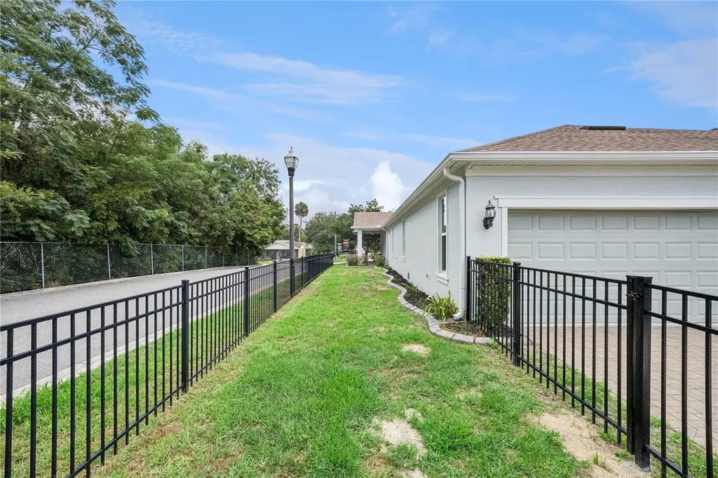 1507 Wild Sweetgrass Way Oakland FL 34787