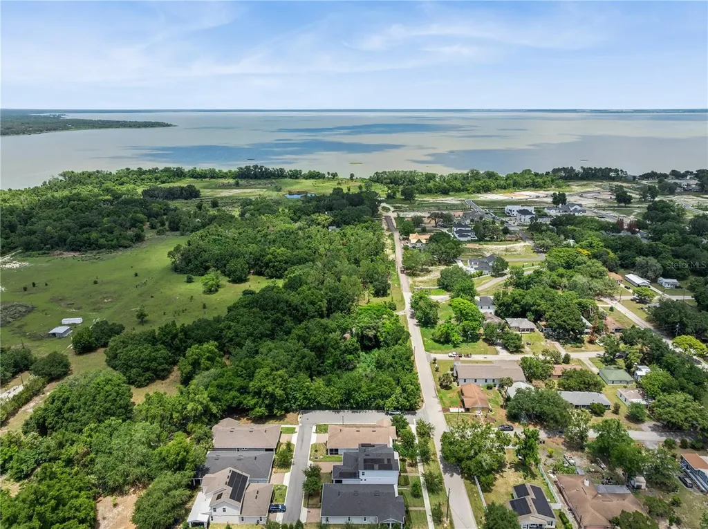1507 Wild Sweetgrass Way Oakland FL 34787