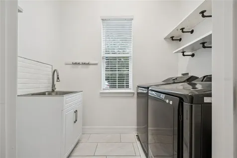 1507 Wild Sweetgrass Way Oakland FL 34787