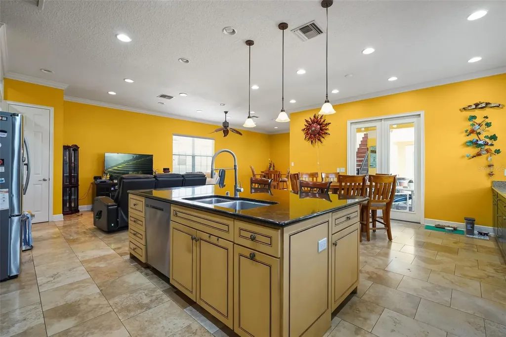 161 Vine Street Oviedo FL 32765