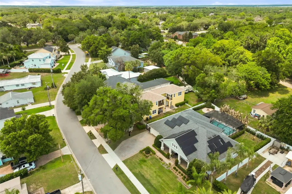 161 Vine Street Oviedo FL 32765