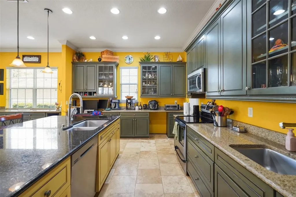 161 Vine Street Oviedo FL 32765