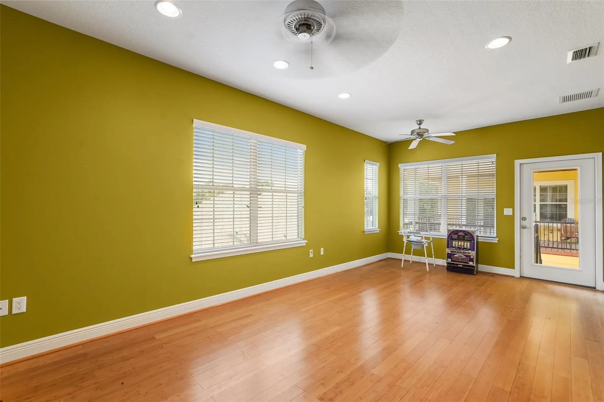 161 Vine Street Oviedo FL 32765