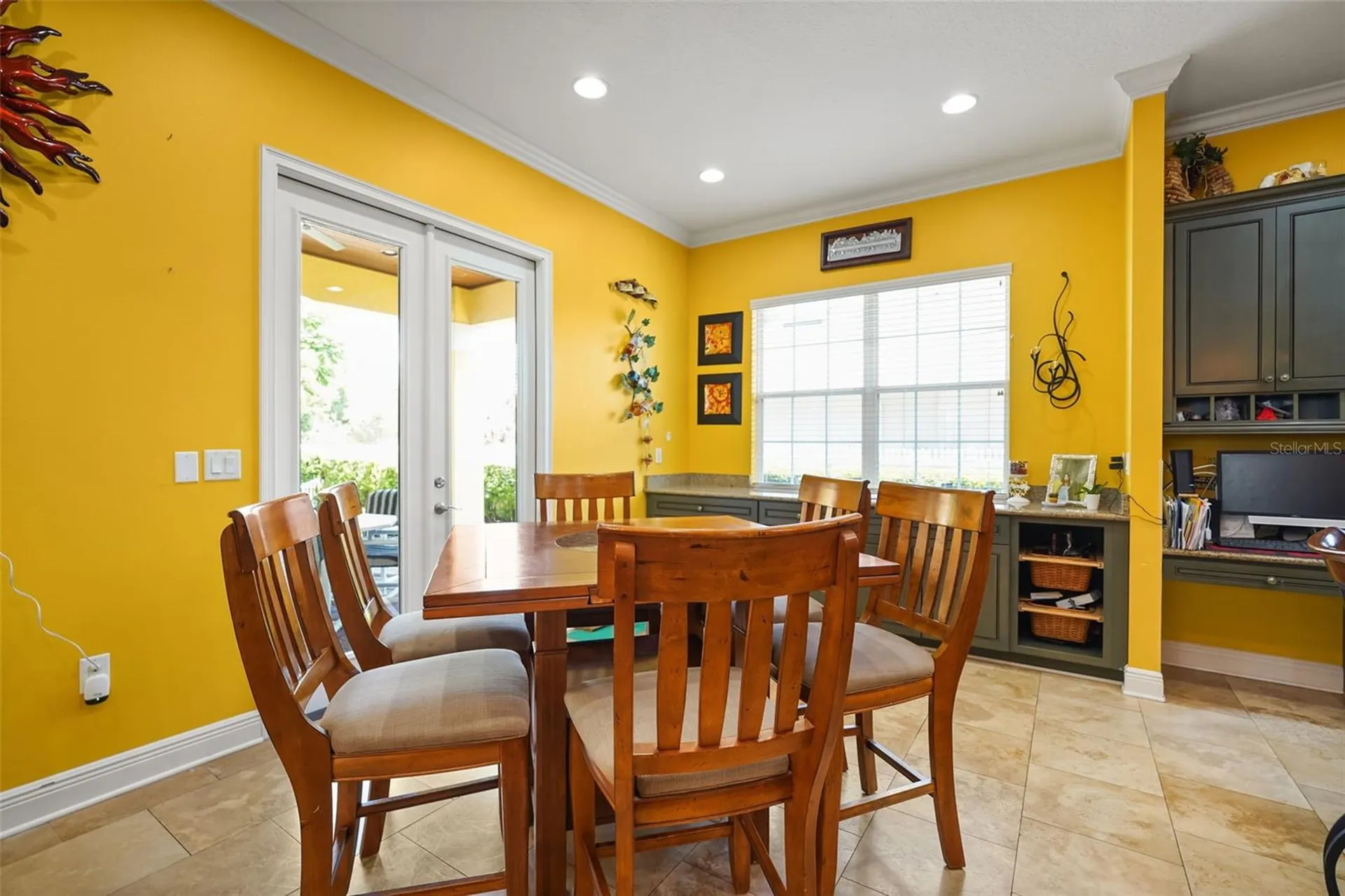 161 Vine Street Oviedo FL 32765