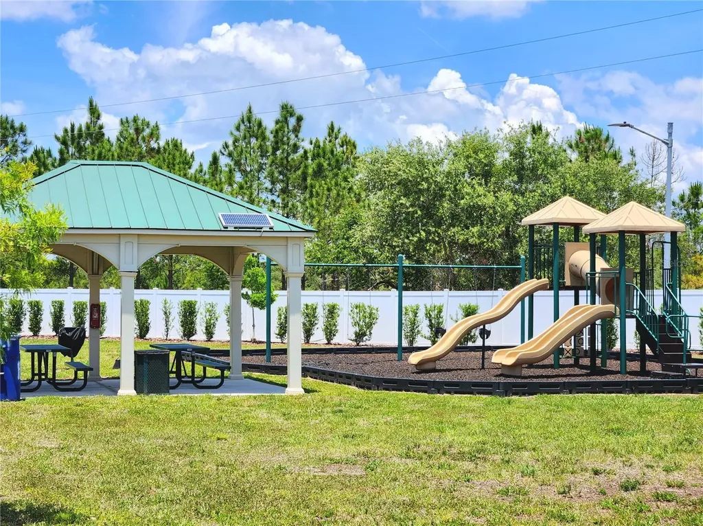 1679 Wynford Circle Tavares FL 32778