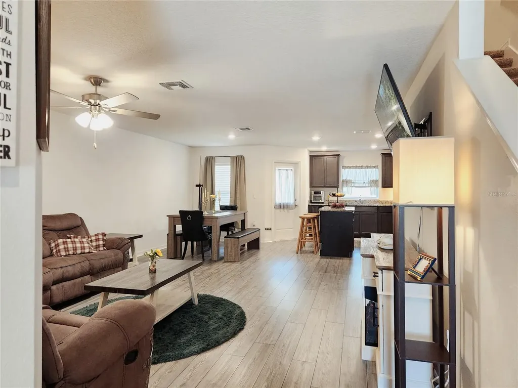 1679 Wynford Circle Tavares FL 32778