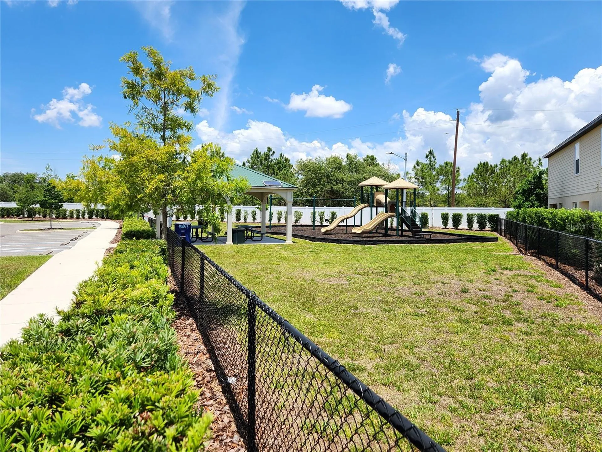 1679 Wynford Circle Tavares FL 32778