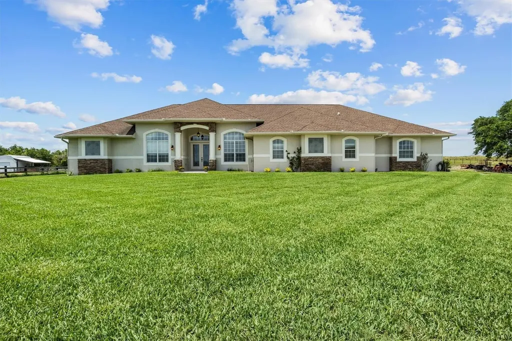 877 N Crooked Lake Drive Babson Park FL 33827
